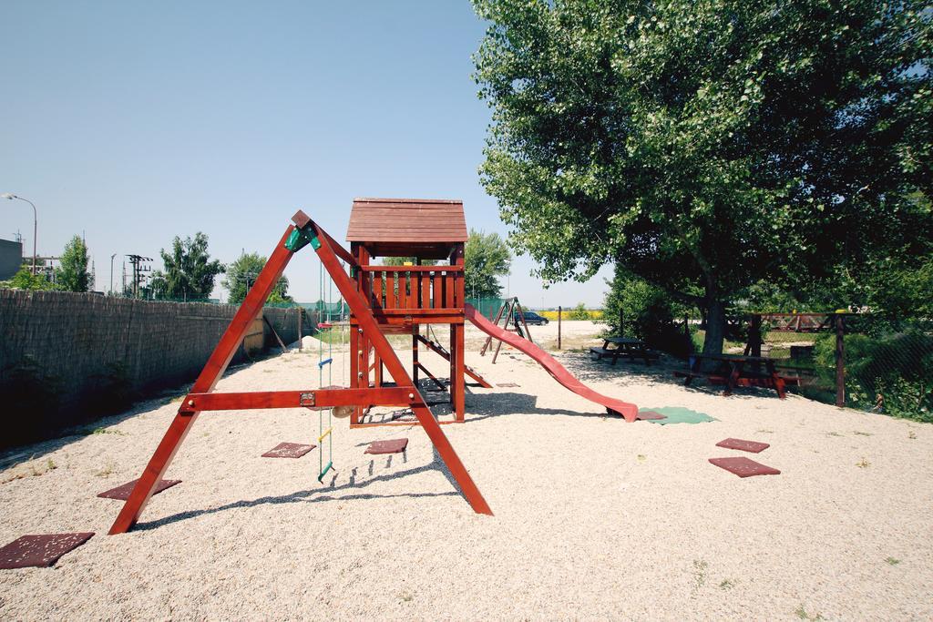 Penzion Eko Park Piestany Exterior photo
