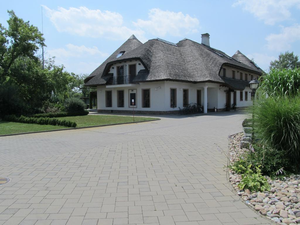 Penzion Eko Park Piestany Exterior photo
